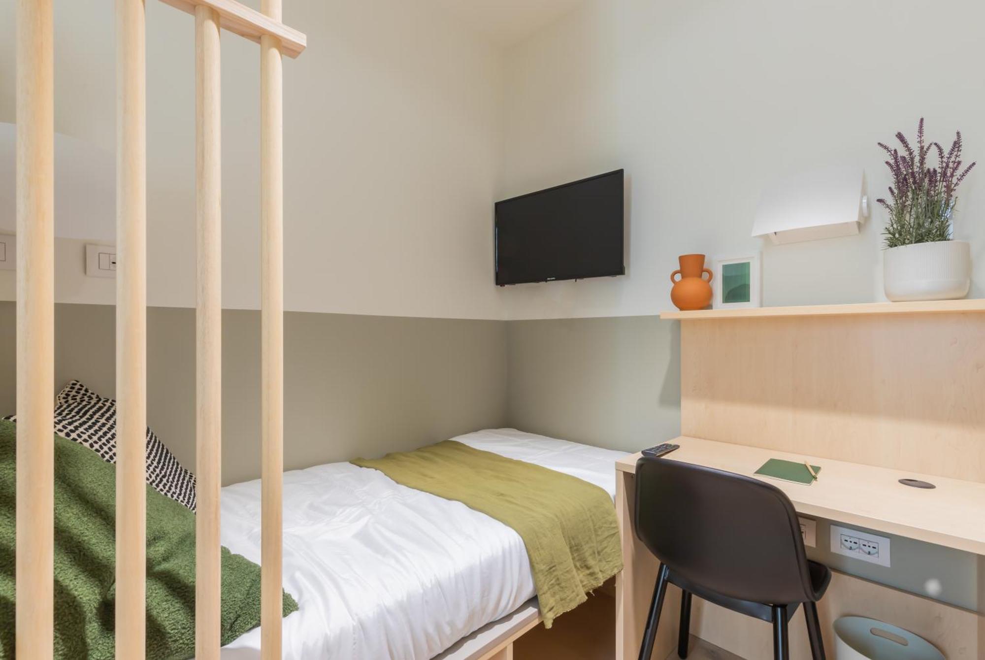 Well-Located Campus Rooms Near City Park Milão Exterior foto