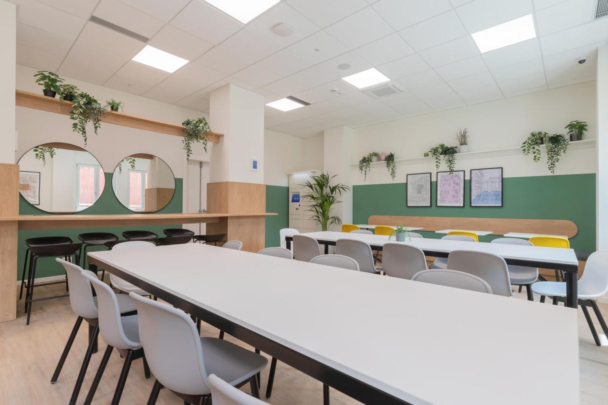 Well-Located Campus Rooms Near City Park Milão Exterior foto