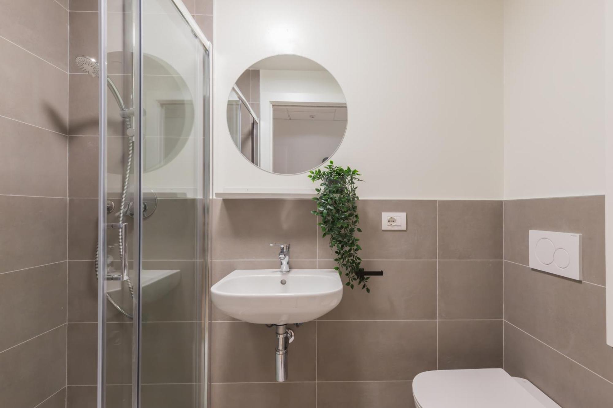 Well-Located Campus Rooms Near City Park Milão Exterior foto